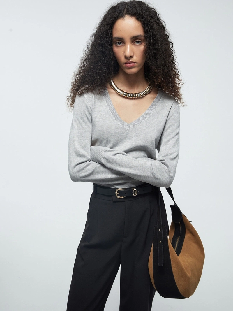 SWEATER MUJER SFERA CUELLO EN V MANGA LARGA - 2