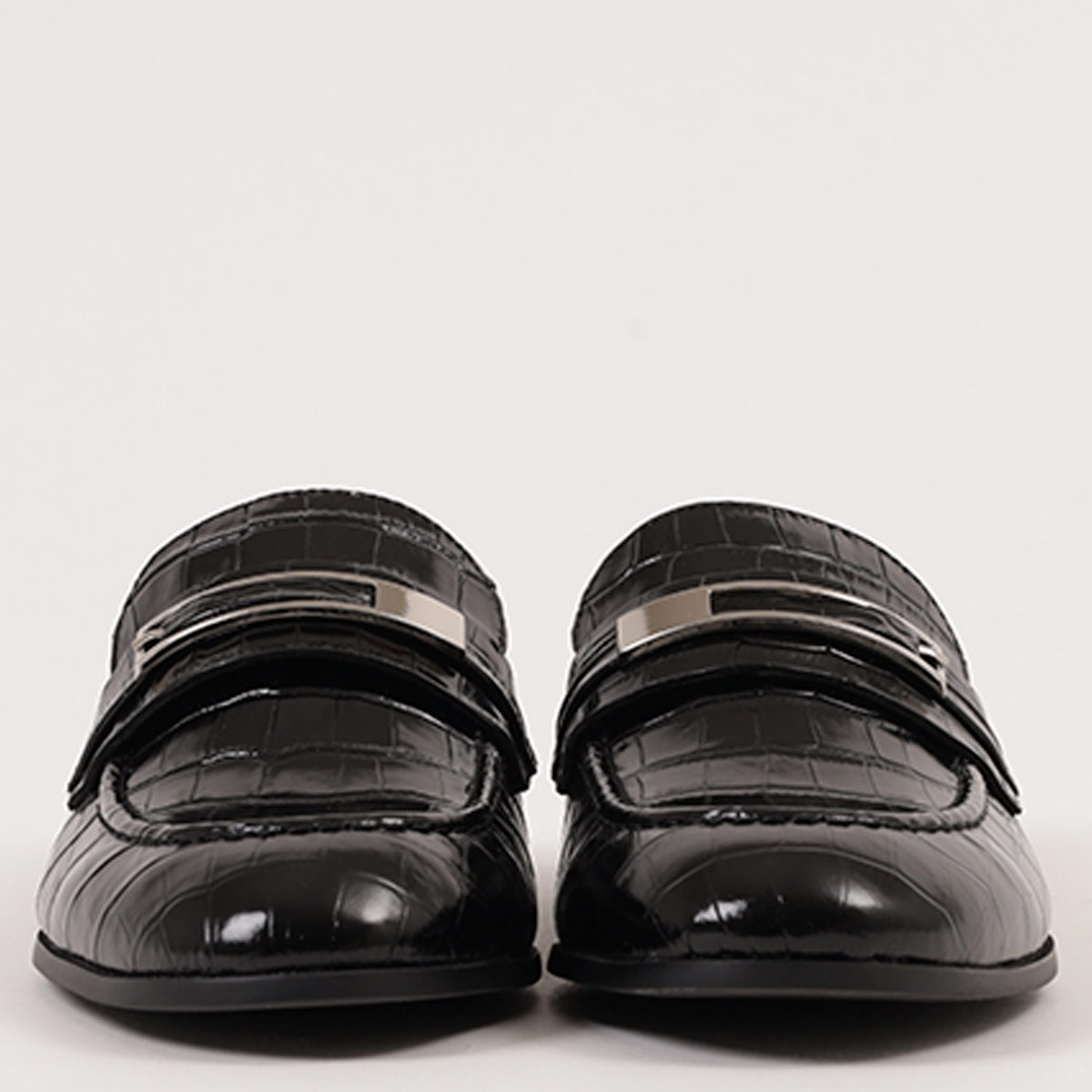 MOCASÍN MUJER JEFFREY CAMPBELL CUERO NEGRO LOAFED - 4