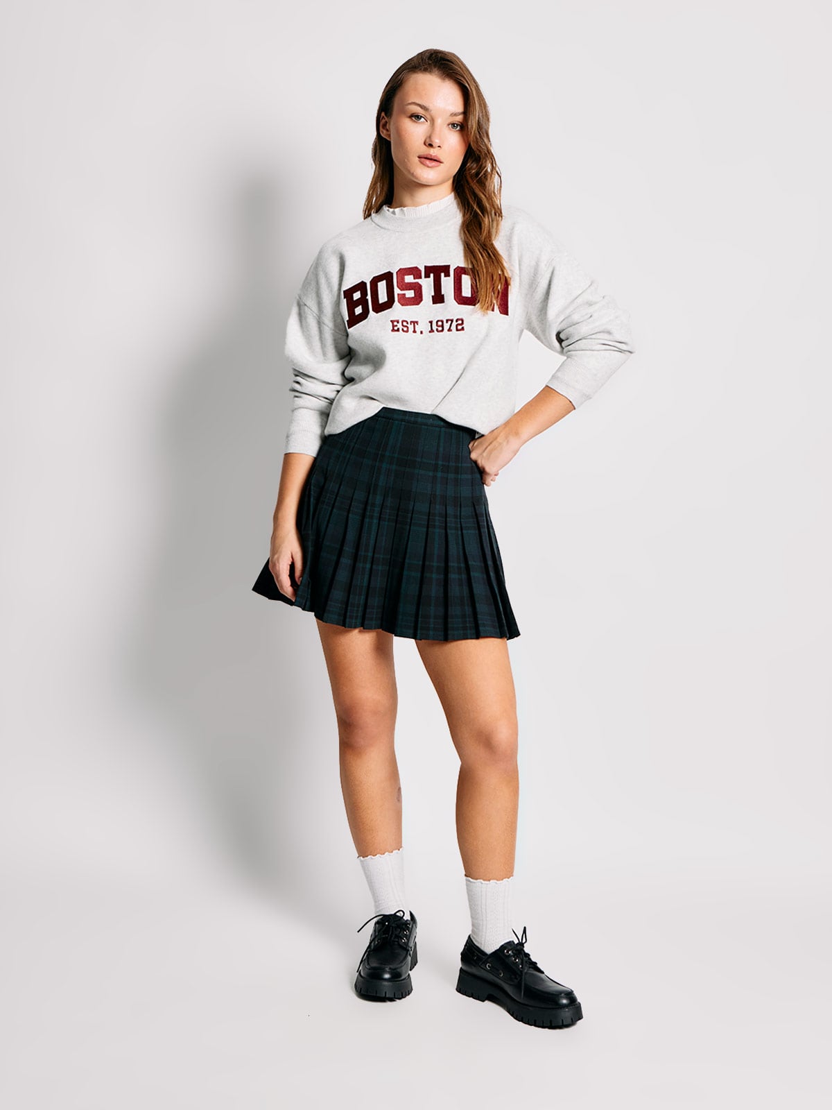 SWEATER MUJER INDEX MANGA LARGA BORDADO COLLEGE - 4