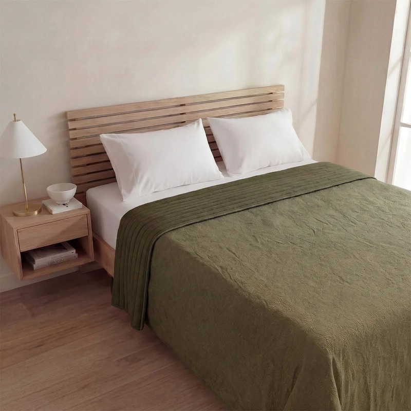 CUBRECAMA RIPLEY HOME VELVET HOJAS 2 PLAZAS VERDE - 1