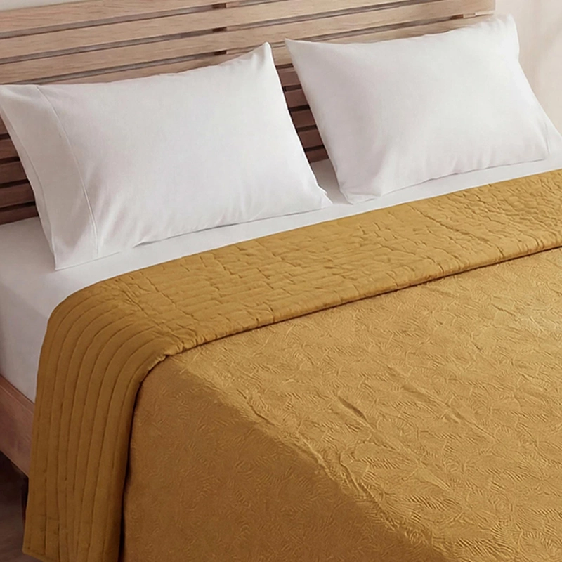 CUBRECAMA RIPLEY HOME VELVET HOJAS KING OCRE - 2