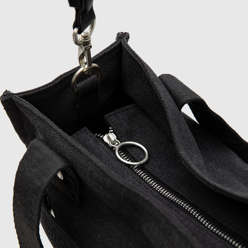 CARTERA TOTE BUBBA CANVAS NEGRA - 4