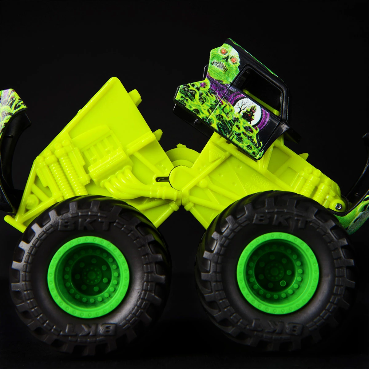 VEHÍCULO DE JUGUETE MONSTER JAM MINI - MODELO ALEATORIO - 10