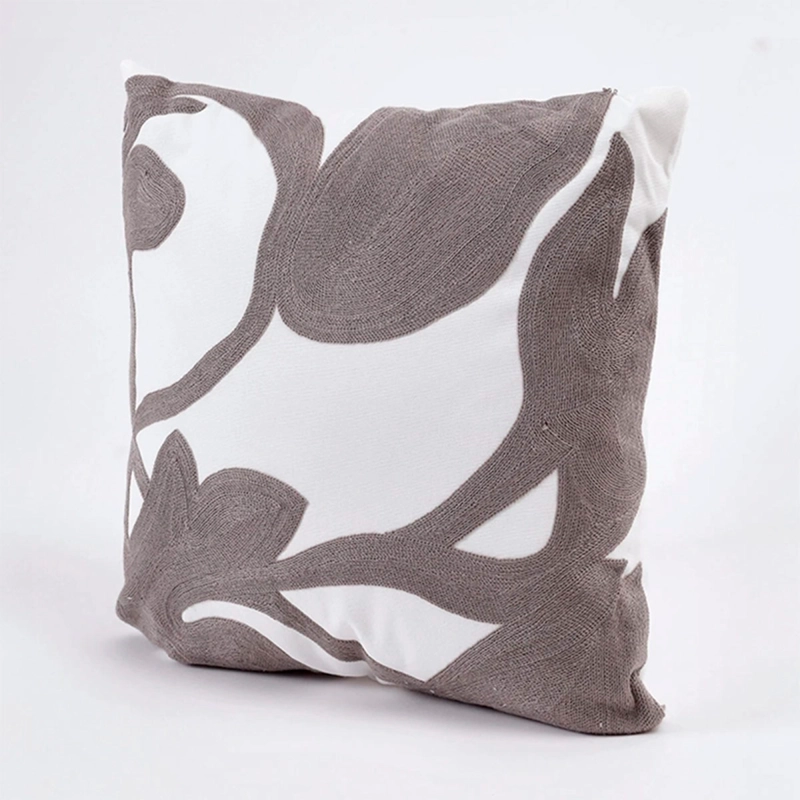 COJÍN RIPLEY HOME BORDADO ABS 45X45 CM GRIS - 3