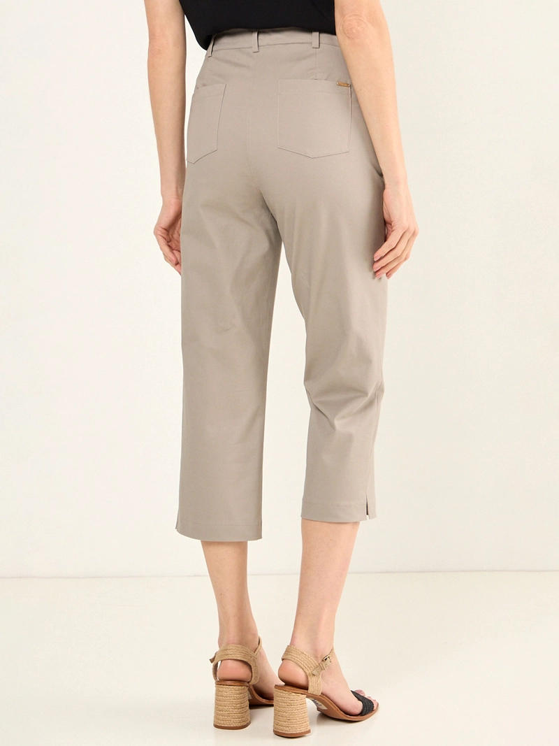 PANTALÓN MUJER MA GRIFFE CAPRI LISO - 3