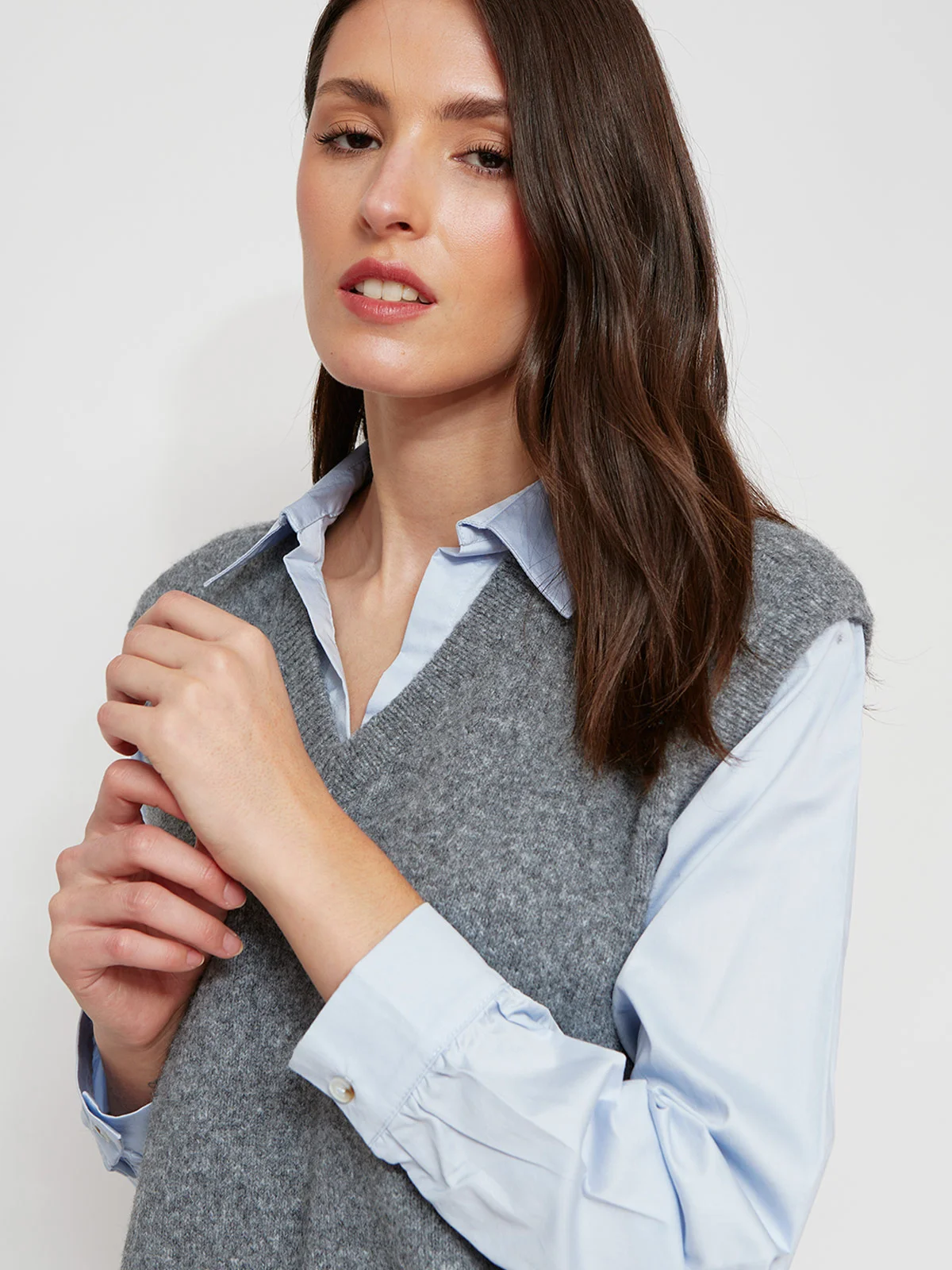SWEATER MUJER CACHAREL LANA SIN MANGAS CON BLUSA - 3