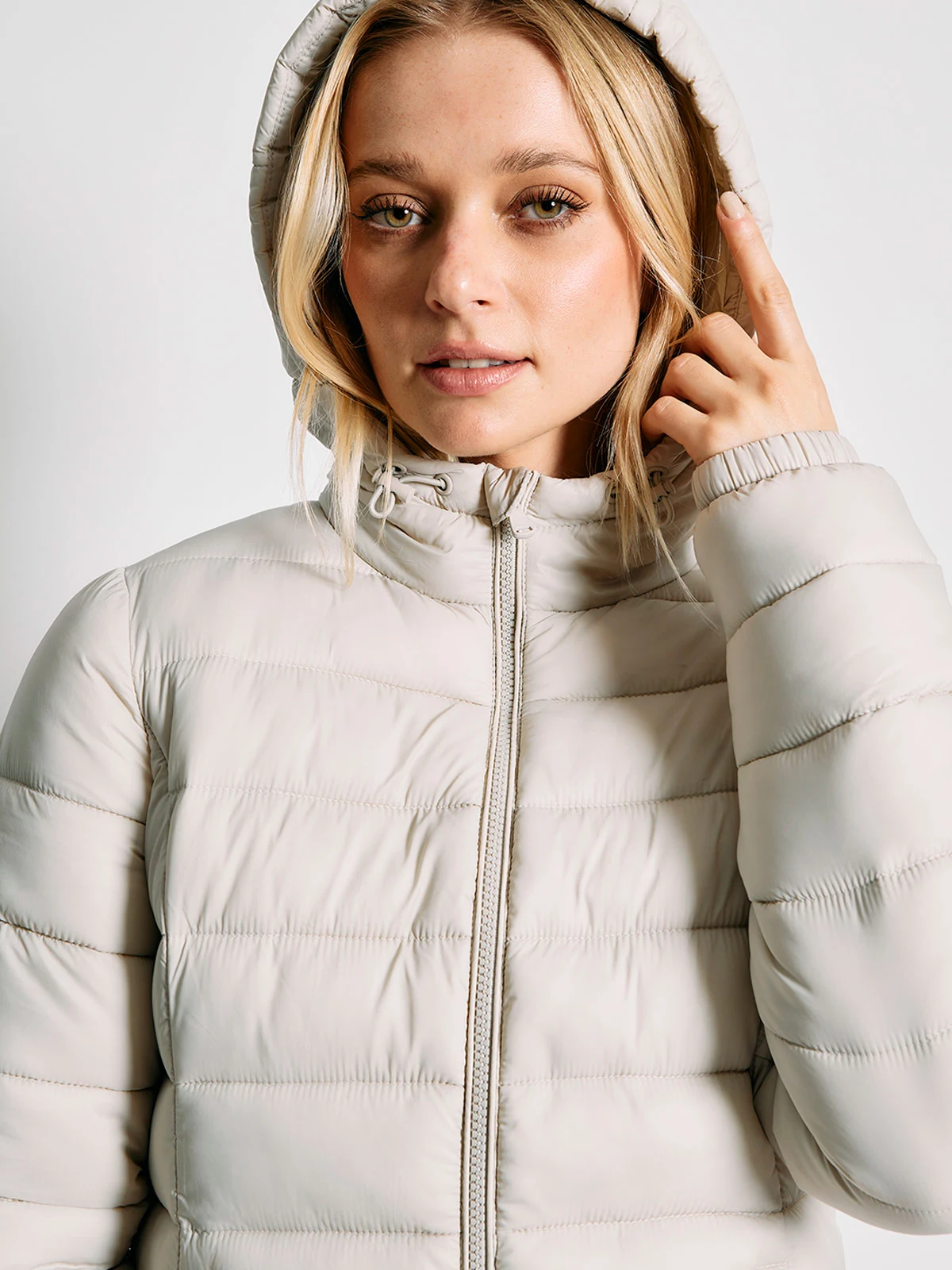 PARKA MUJER INDEX CORTA CON GORRO - 3