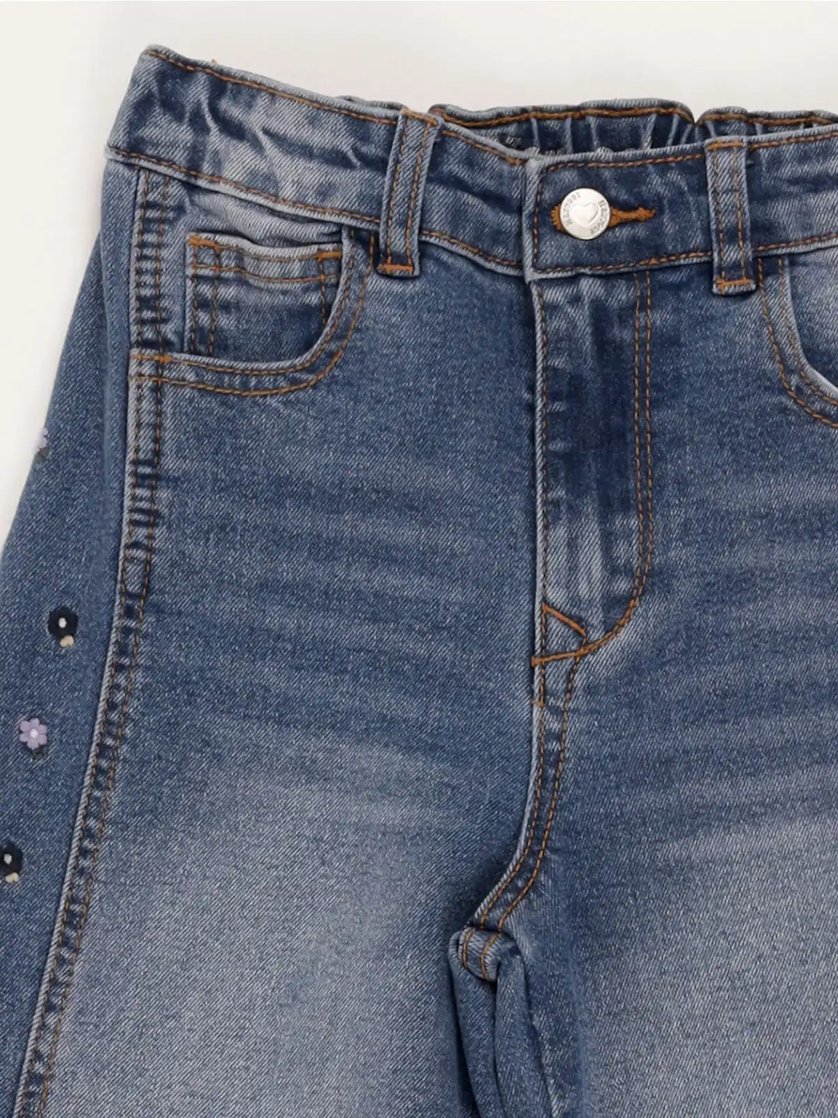 JEANS  NIÑA HARVEST WIDE BORDADO - 3