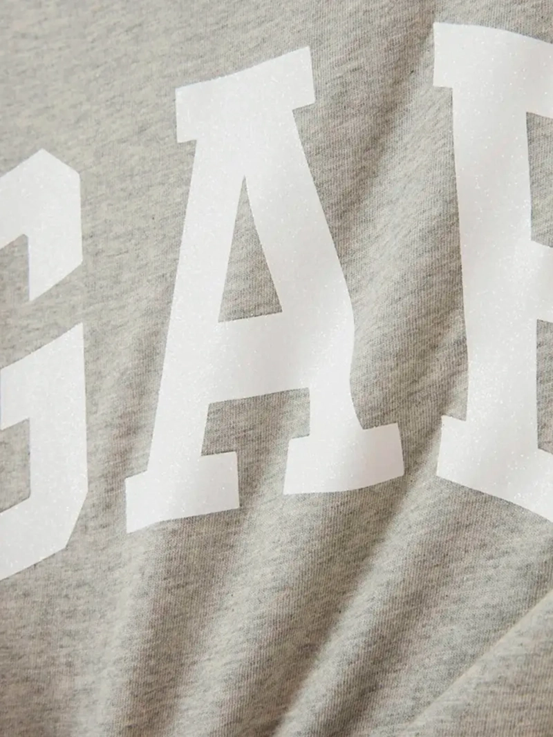 POLERA MANGA CORTA ALGODÓN NIÑA GAP GRIS LOGO - 2