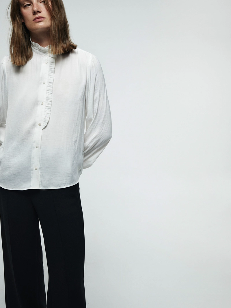 BLUSA MUJER SFERA MANGA LARGA VOLANTES - 2