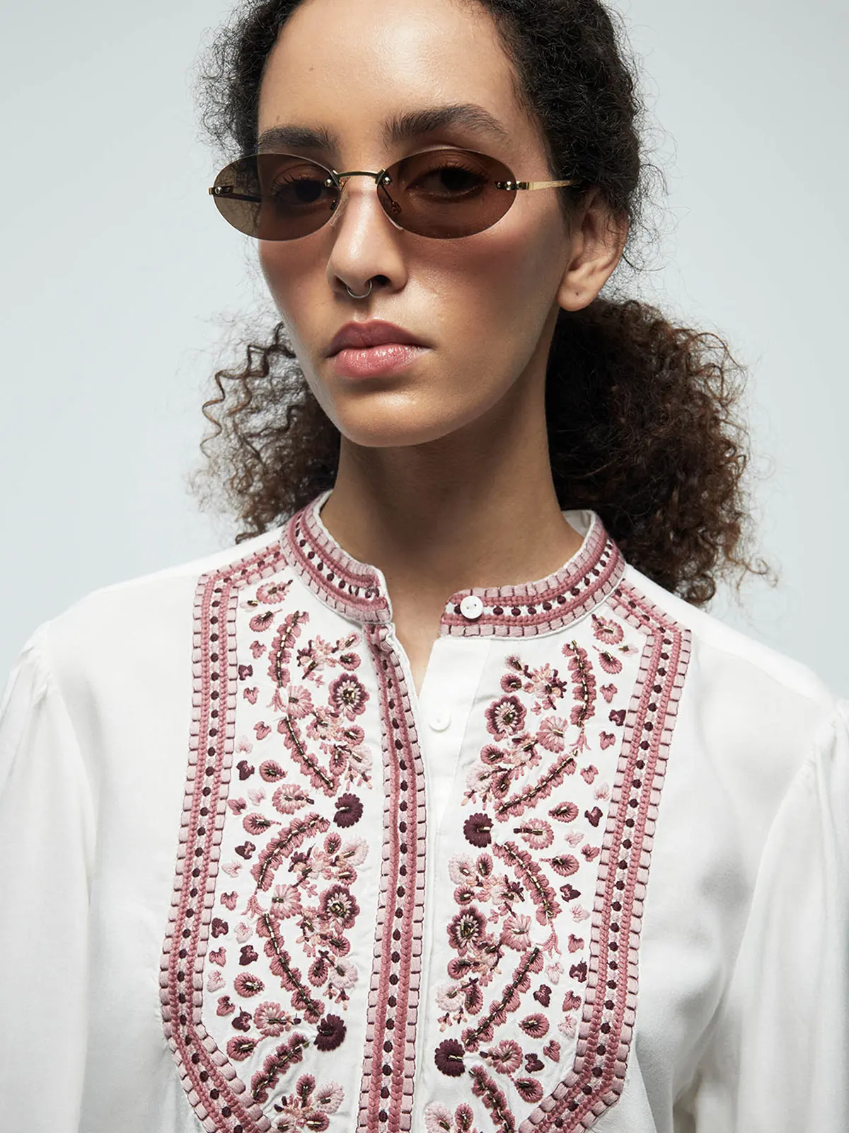 BLUSA MUJER SFERA MANGA LARGA BORDADO - 4