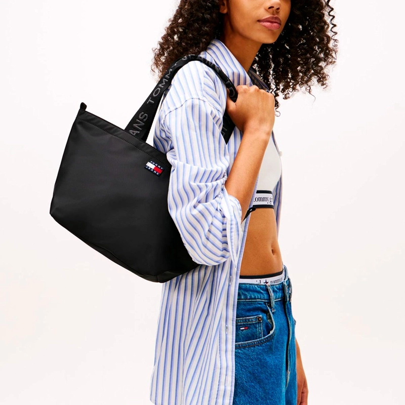 CARTERA TOMMY HILFIGER NEGRO AW0AW17890BDS  - 2