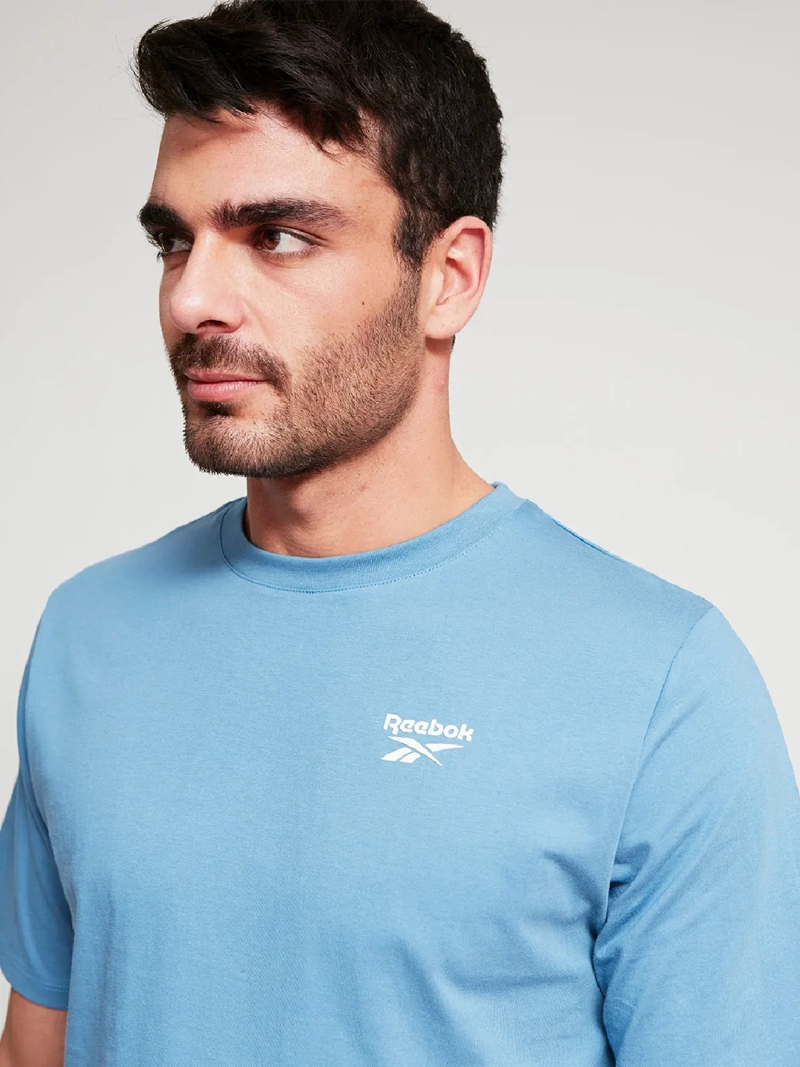 POLERA HOMBRE REEBOK ALGODÓN SMALL LOGO - 3