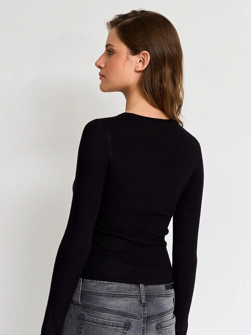 SWEATER MUJER INDEX MANGA LARGA AJUSTADO - 2