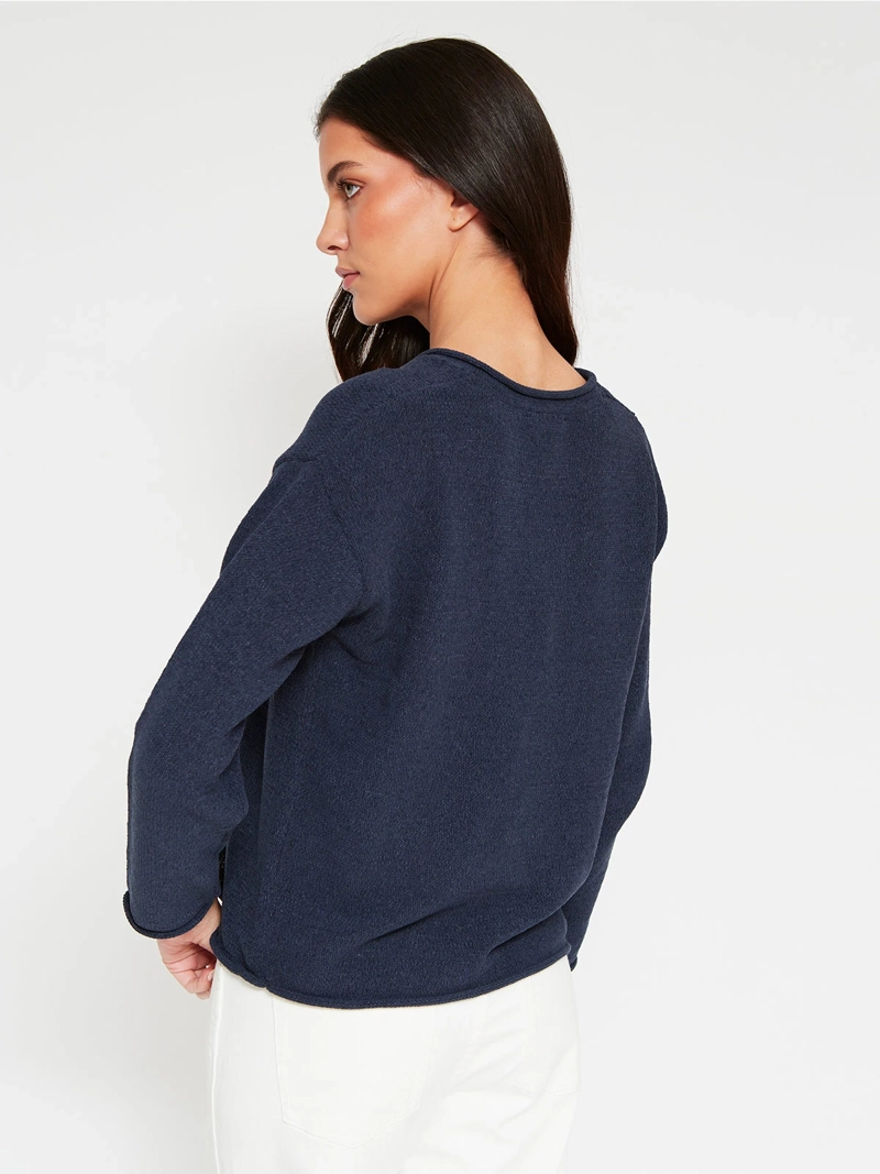 SWEATER MUJER AZIZ CUELLO EN V - 2