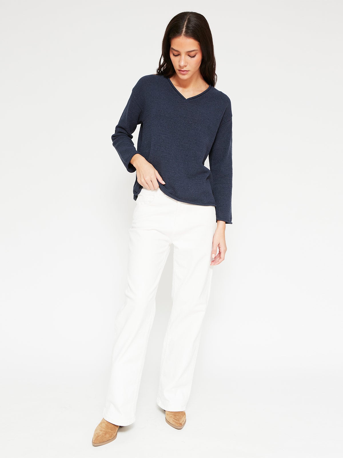 SWEATER MUJER AZIZ CUELLO EN V - 4
