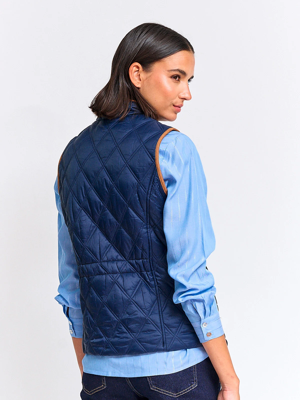 PARKA MUJER CACHAREL CUELLO MAO SIN MANGAS TIPO SUEDE - 2
