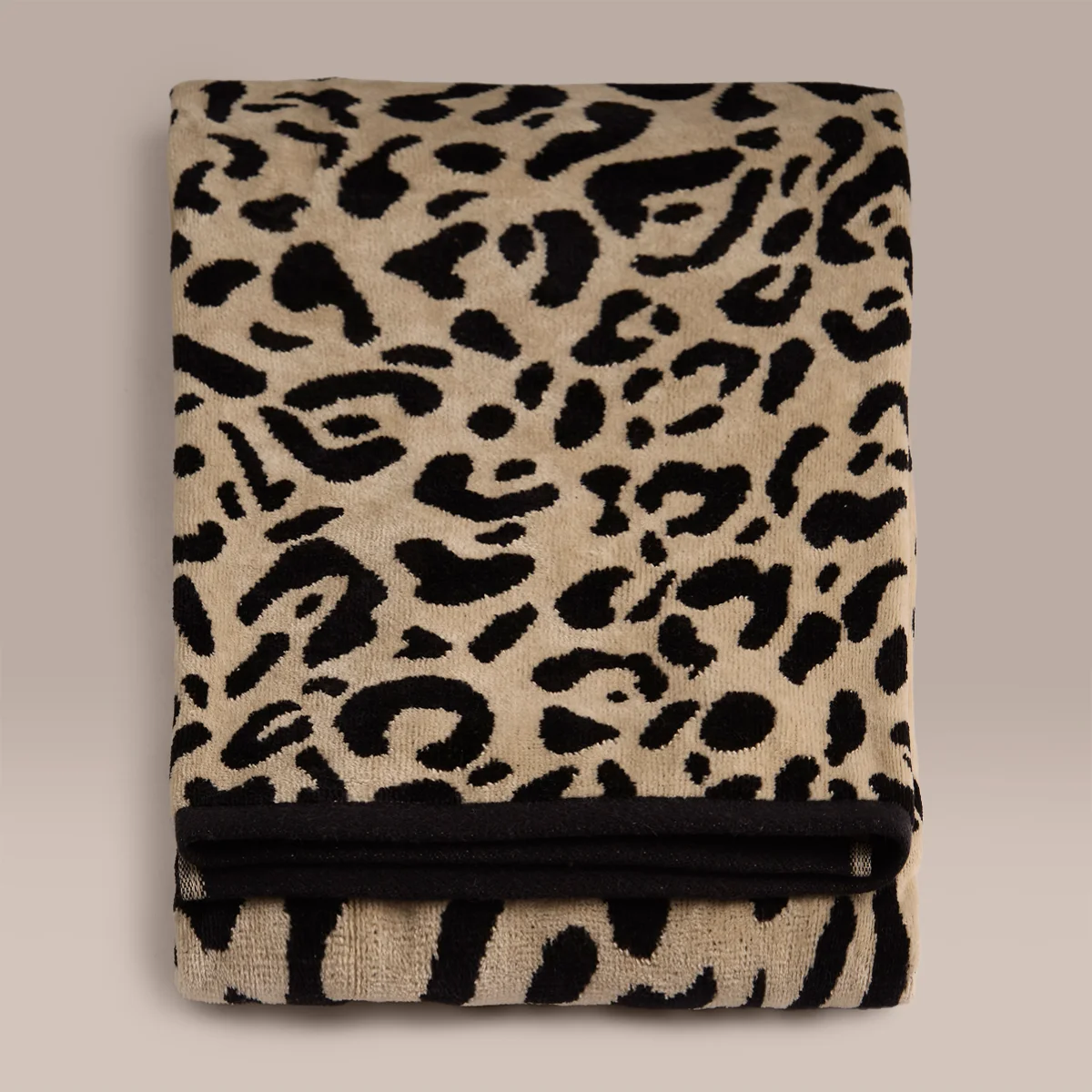 TOALLA DE BAÑO RIPLEY HOME ANIMAL PRINT BLANCO - 1