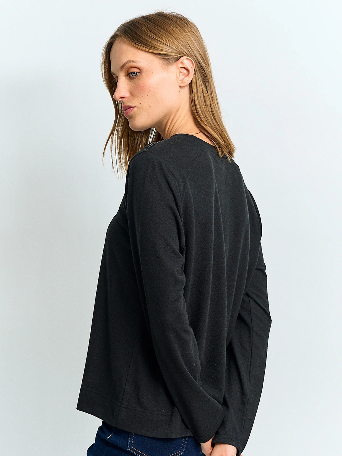POLERA MUJER AZIZ MANGA LARGA TACHAS - 2