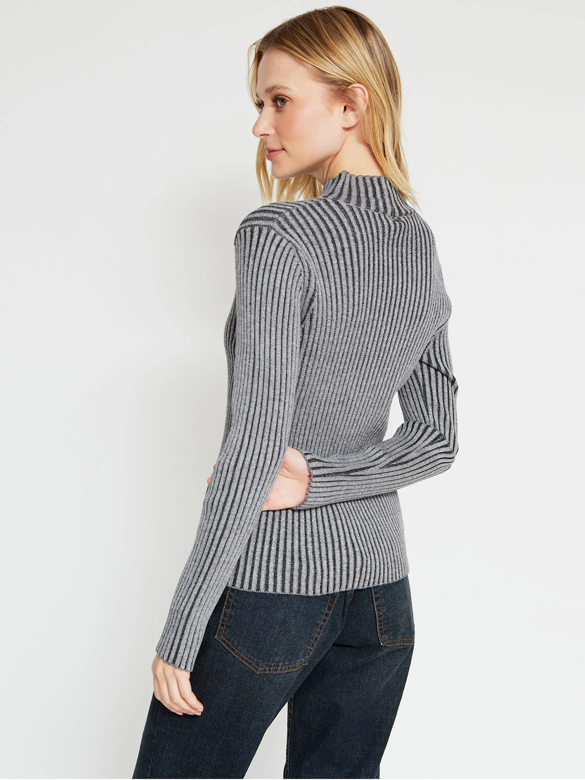SWEATER MUJER BARBADOS CUELLO ALTO ACANALADO - 2
