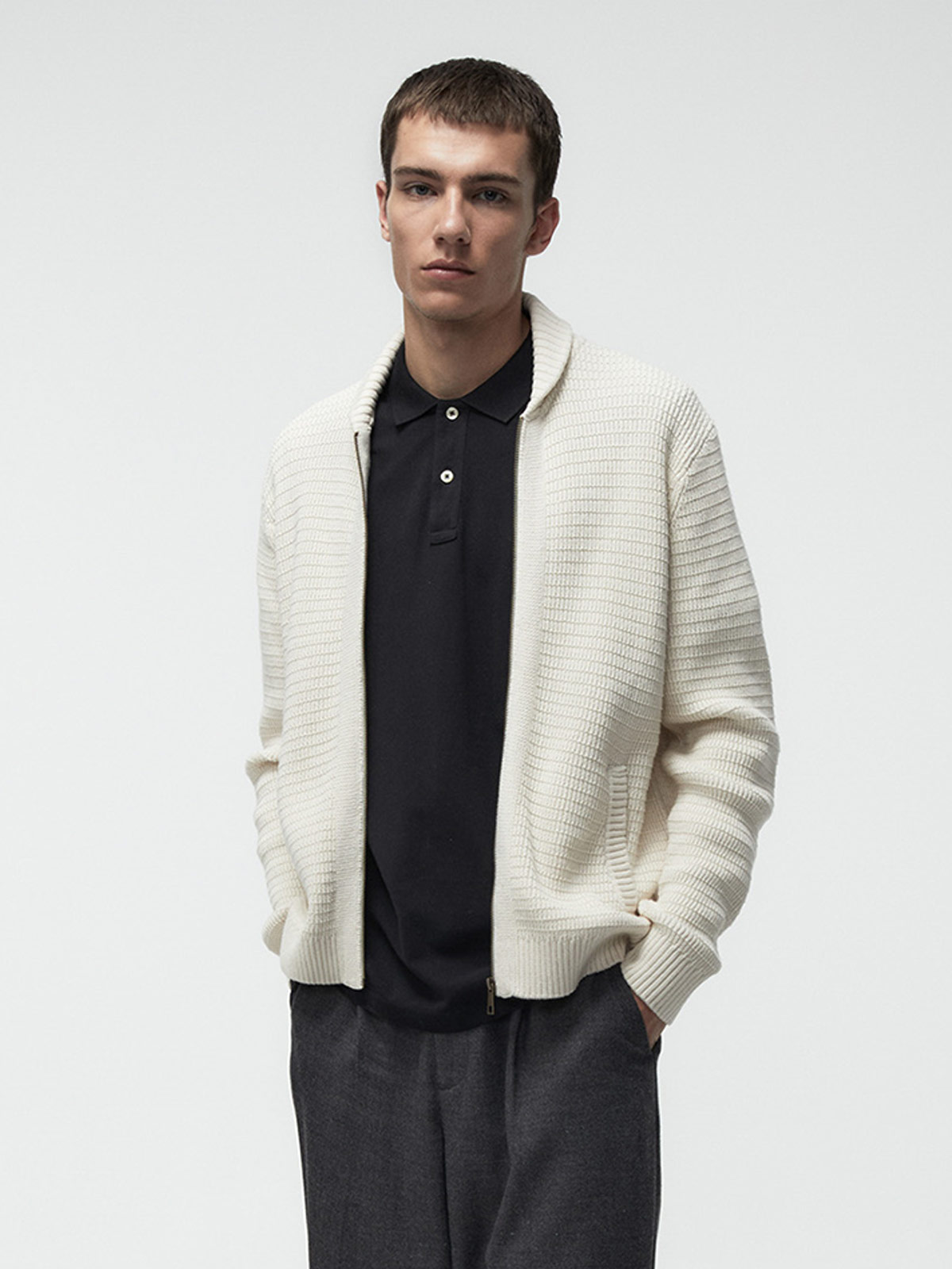 SWEATER HOMBRE SFERA V NECK - 1