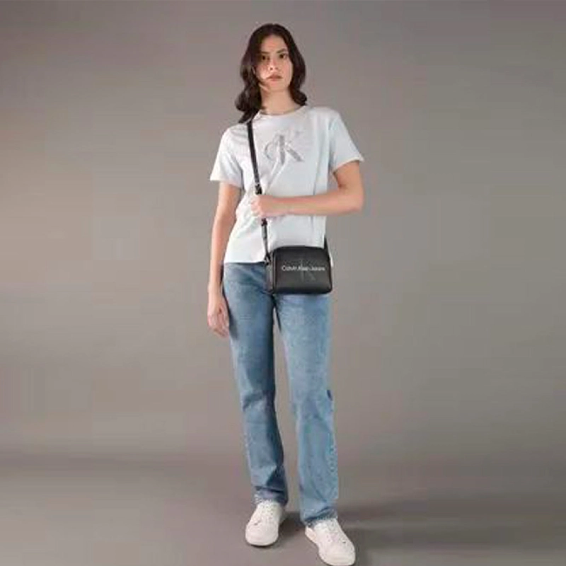 CARTERA CALVIN KLEIN NEGRO - 4