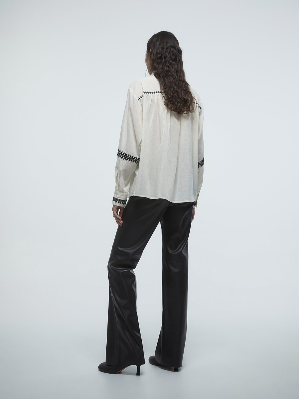 BLUSA MUJER SFERA ALGODÓN MANGA LARGA BORDADO - 4