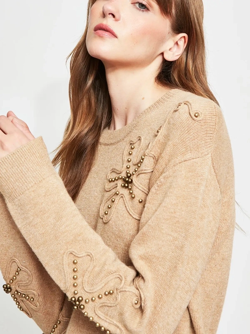 SWEATER MUJER TATIENNE BORDADO FLORES Y TACHAS - 3