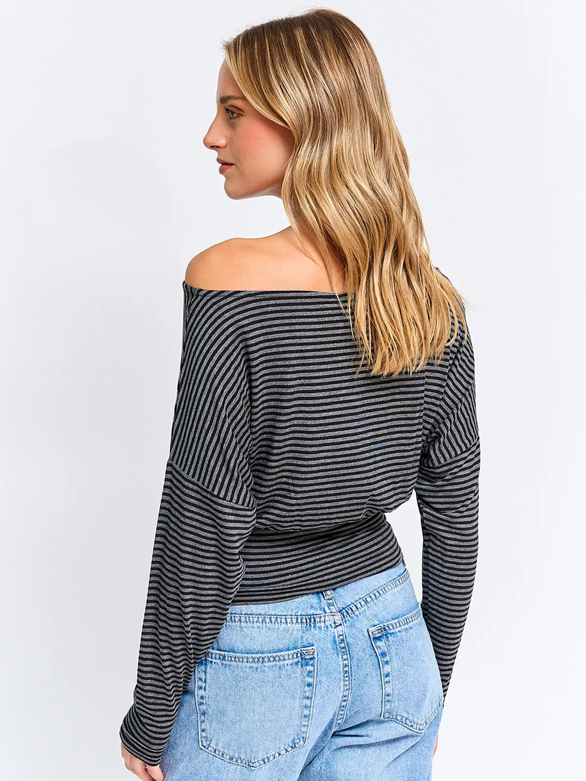 POLERA MUJER INDEX MANGA LARGA ASIMÉTRICA - 2