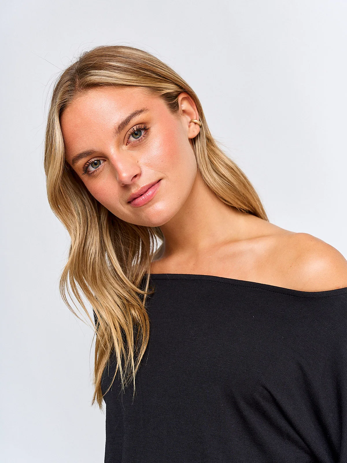 POLERA MUJER INDEX MANGA LARGA ASIMÉTRICA - 3