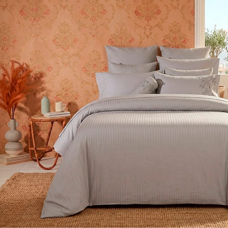 CUBREPLUMÓN RIPLEY HOME JACQUARD STRIPES 1.5 PLAZAS GRIS - 1
