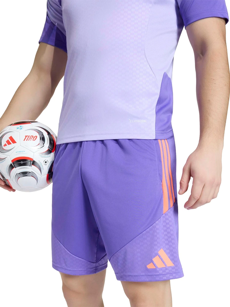 SHORT FÚTBOL HOMBRE ADIDAS UNIVERSIDAD DE CHILE ENTRENAMIENTO TIRO26 MORADO - 3