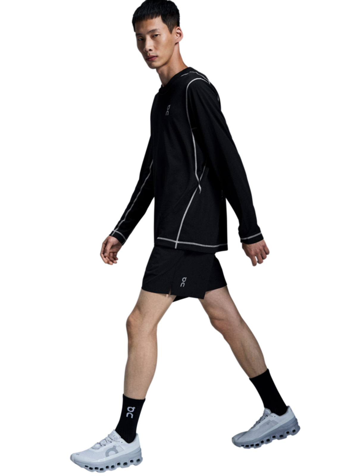 SHORT DEPORTIVO HOMBRE ON 5 CORE  - 4