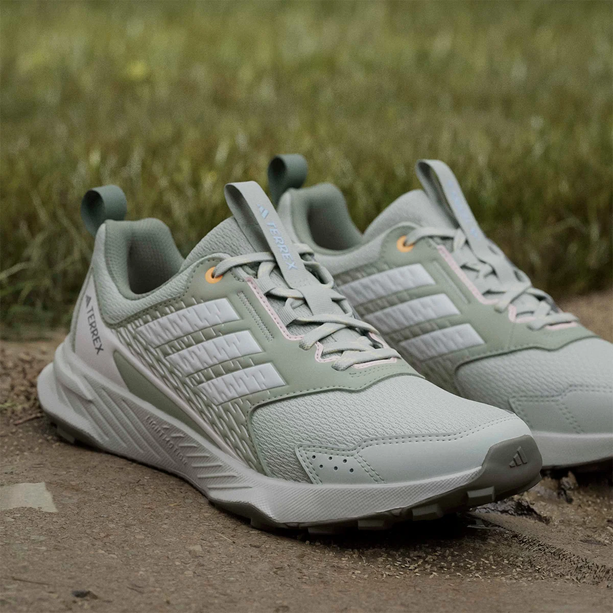 ZAPATILLAS MUJER ADIDAS TERREX TREKKING VERDE TRACEFINDER - 11