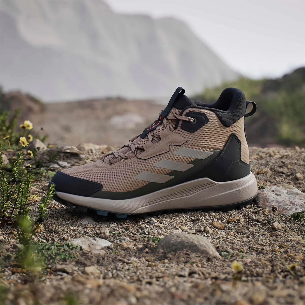 ZAPATILLAS HOMBRE ADIDAS TERREX TREKKING ANYLANDER MID - 10