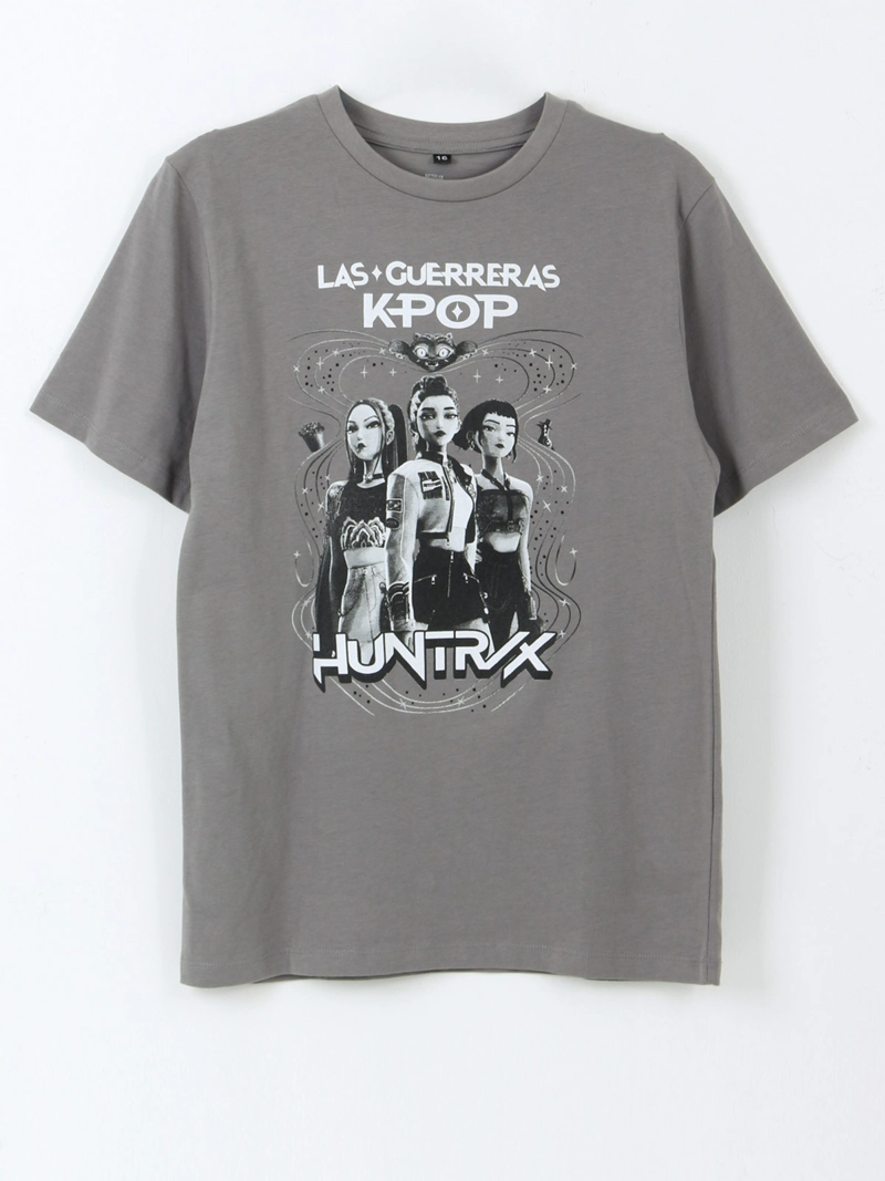 POLERA MANGA CORTA NIÑA KPOP DEMON HUNTERS LAS GUERRERAS - 1