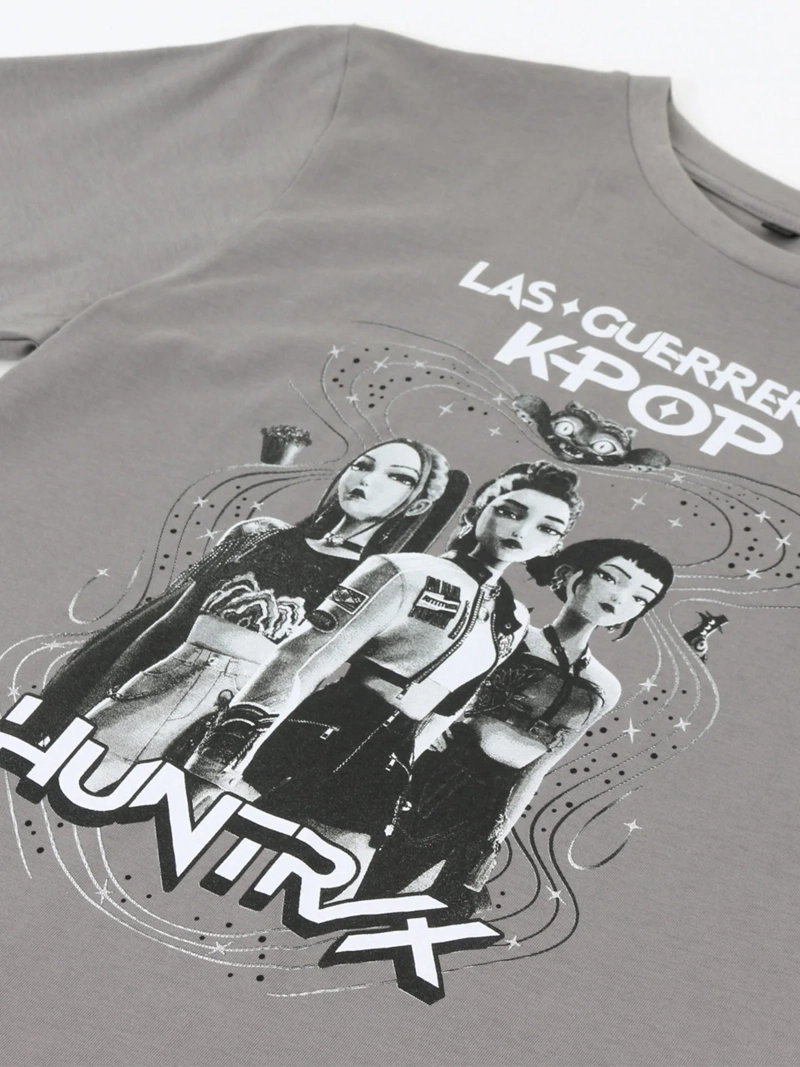 POLERA MANGA CORTA NIÑA KPOP DEMON HUNTERS LAS GUERRERAS - 3