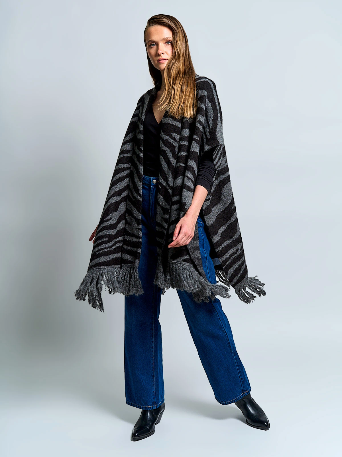 SWEATER MUJER MARQUIS TIPO PONCHO - 4