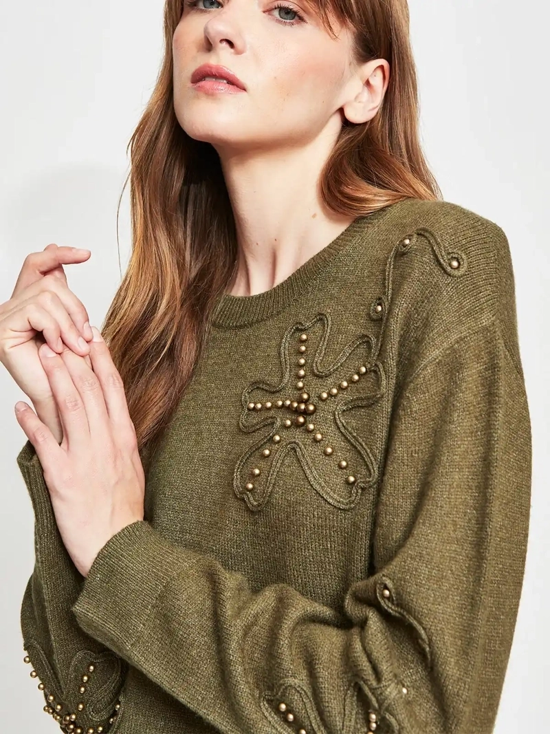 SWEATER MUJER TATIENNE BORDADO FLORES Y TACHAS - 3