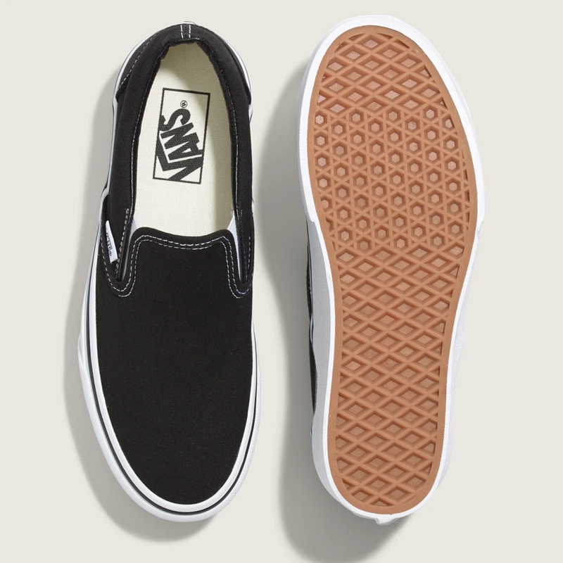 ZAPATILLAS MUJER VANS URBANAS NEGRO UA CLASSIC SLIP-ON STACKFORM - 3