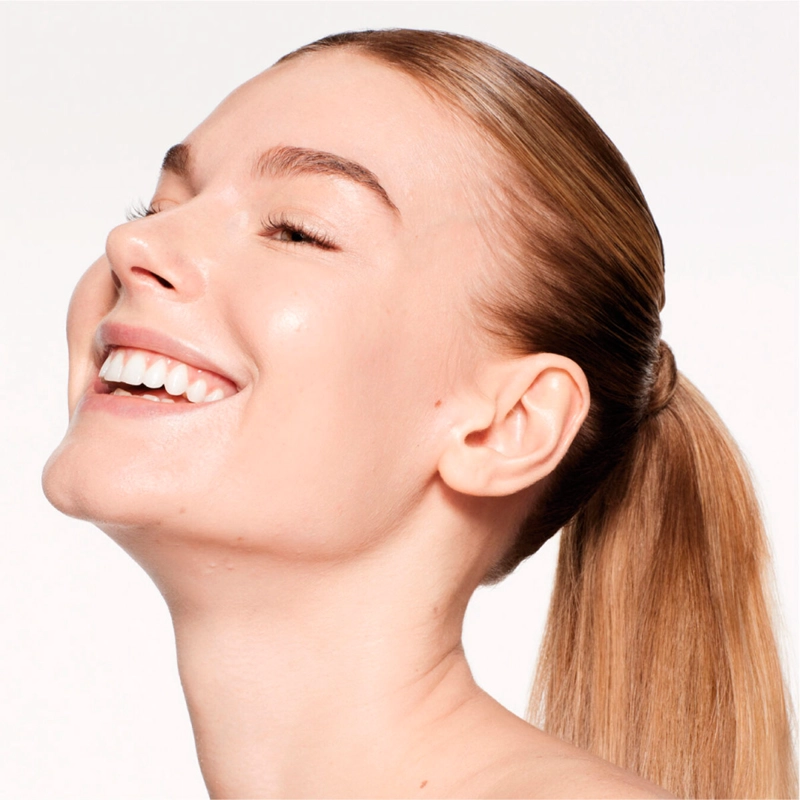 BASE DE MAQUILLAJE SHISEIDO REVITALESSENCE SKIN GLOW  SPF 30 - 3