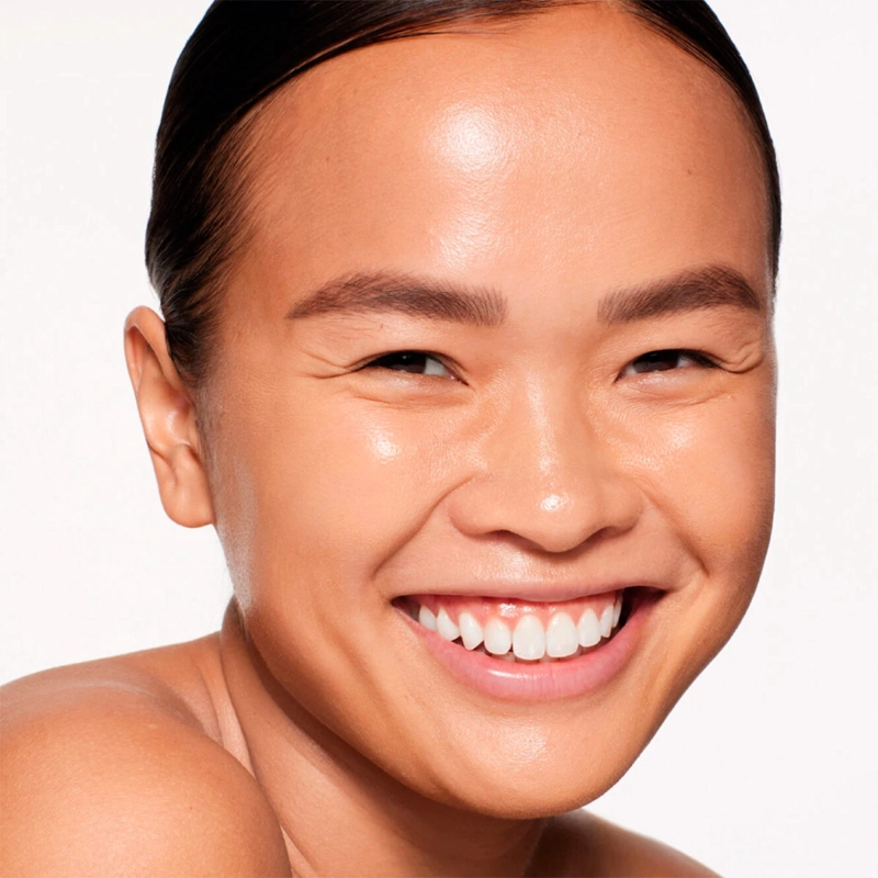 BASE DE MAQUILLAJE SHISEIDO REVITALESSENCE SKIN GLOW  SPF 30 - 3