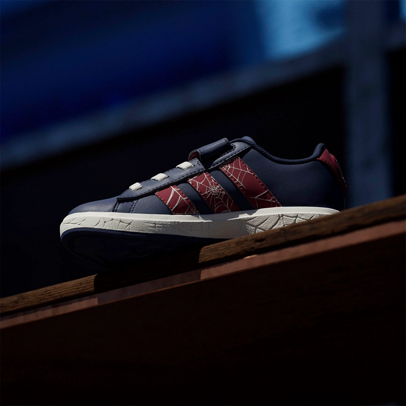 ZAPATILLAS NIÑO ADIDAS CASUALES AZUL GRAND COURT SPIDER-MAN EL K - 15
