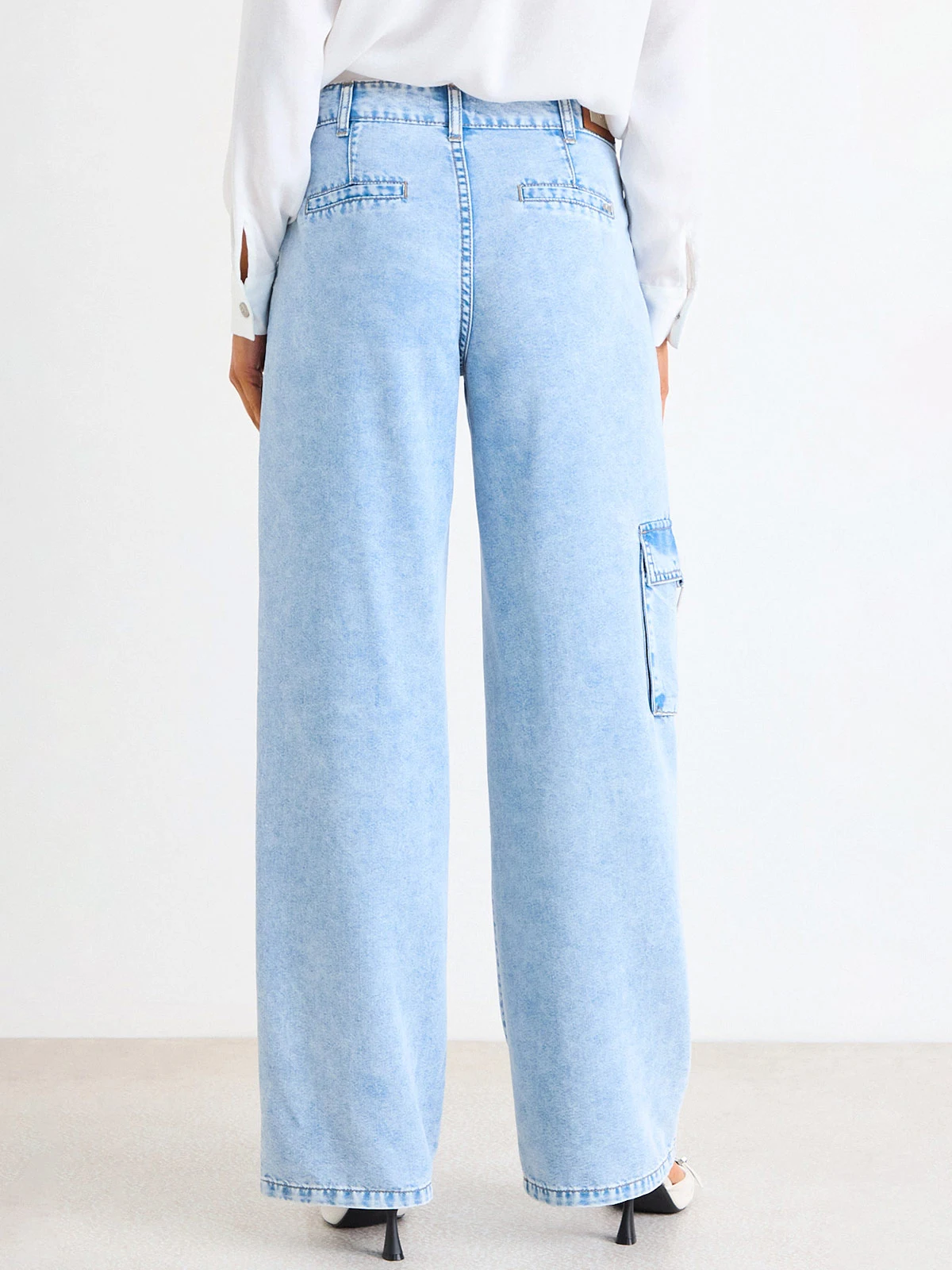 JEANS MUJER ASH HOLGADO BOLSILLO CARGO - 4