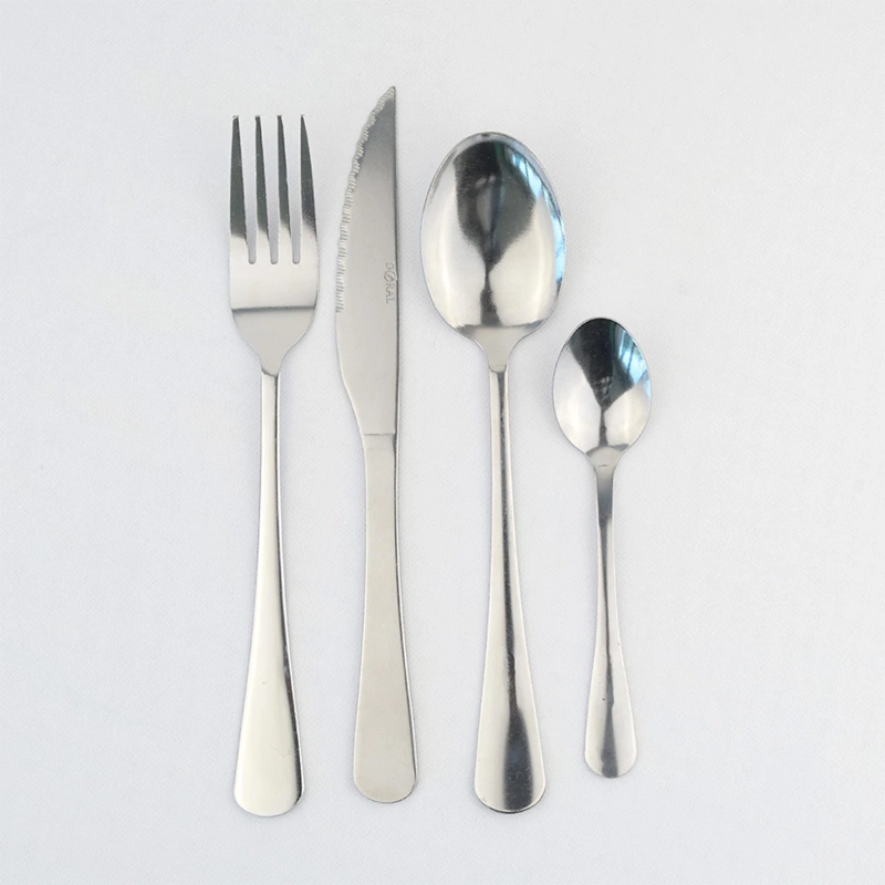 SET DE CUBIERTOS DORAL CLASSIC GOLDEN FAMILY 16 PIEZAS