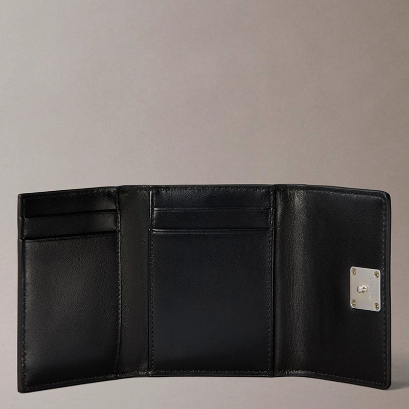 BILLETERA CALVIN KLEIN 4F1082G001 NEGRO CUERO - 3