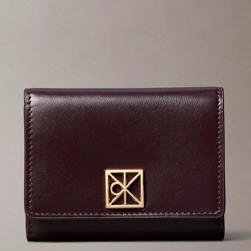 BILLETERA CALVIN KLEIN 4F1082G601 CAFÉ CUERO - 1