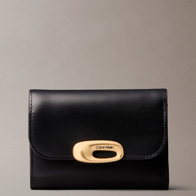 BILLETERA CALVIN KLEIN 4F1116G001 NEGRO CUERO - 1