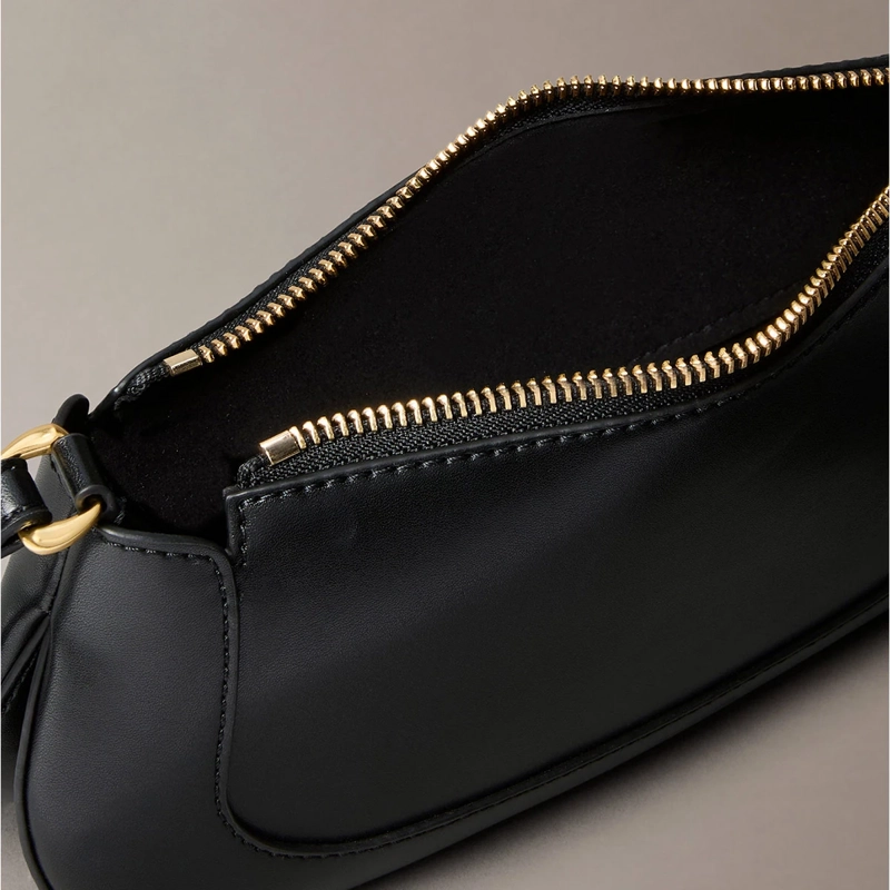 CARTERA CALVIN KLEIN 4F1046G003 NEGRO - 4
