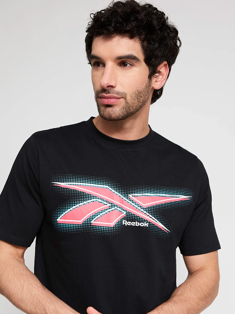 POLERA HOMBRE REEBOK ALGODÓN 80 S VECTOR - 3